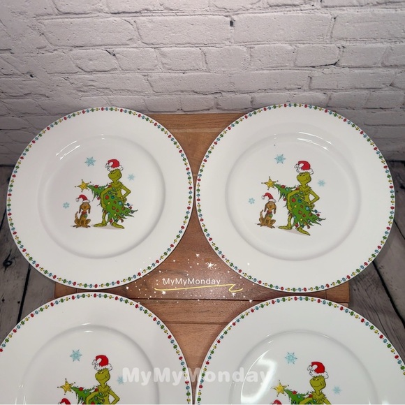 The Grinch Dinner Plate Set Of 4 - Picture 3 of 5
